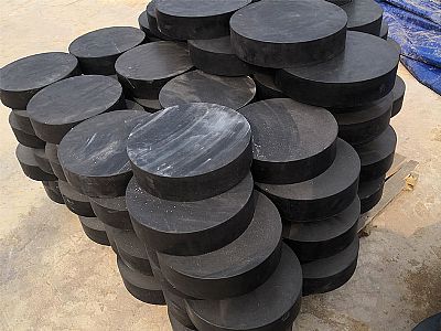舞钢市板式橡胶支座由若干层橡胶片与薄钢板经加压硫化